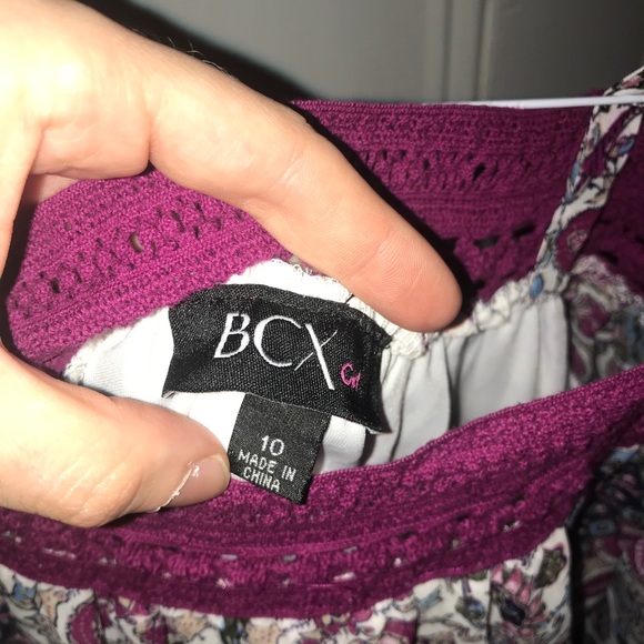 Casual off the shoulder flowery dress. - Picture 1 of 2